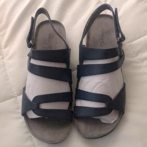 Sandals- Navy Blue - Baretraps